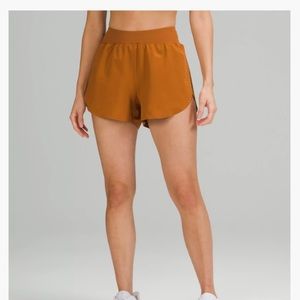 RARE color Lululemon Find Your Pace - 3 inch lined shorts- Size 6